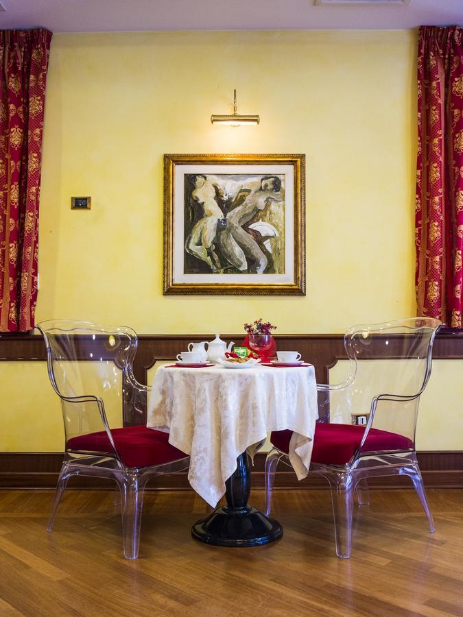 סן בנדטו דל טרנטו Hotel Regent - In Pieno Centro מראה חיצוני תמונה